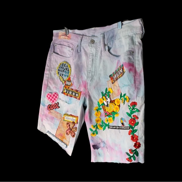 COPY - IT AIN’T BEIGE- Distressed and dyed cut-off shorts - Picture 3 of 9